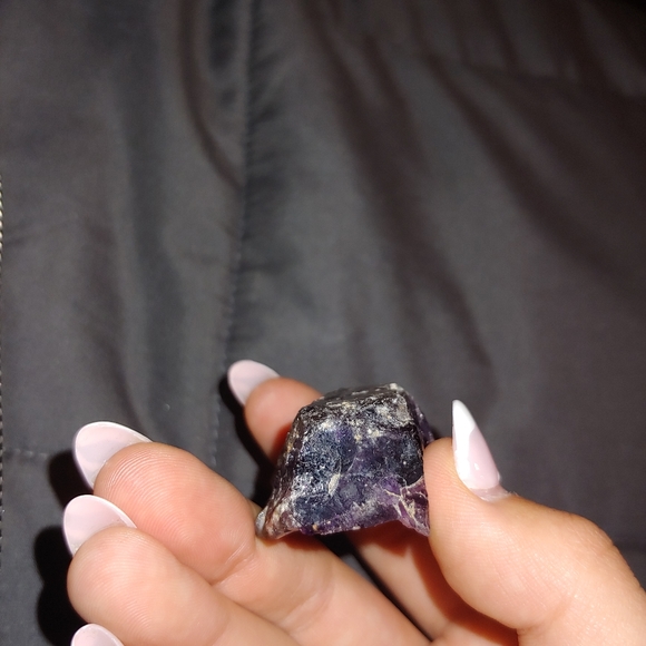 Amethyst Crystal - Picture 6 of 7